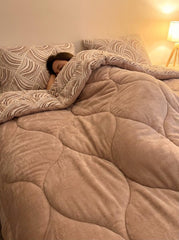 Ortum Life Premium Beige Wellsoft Deken – Zacht & Warm met Modern Wave Design